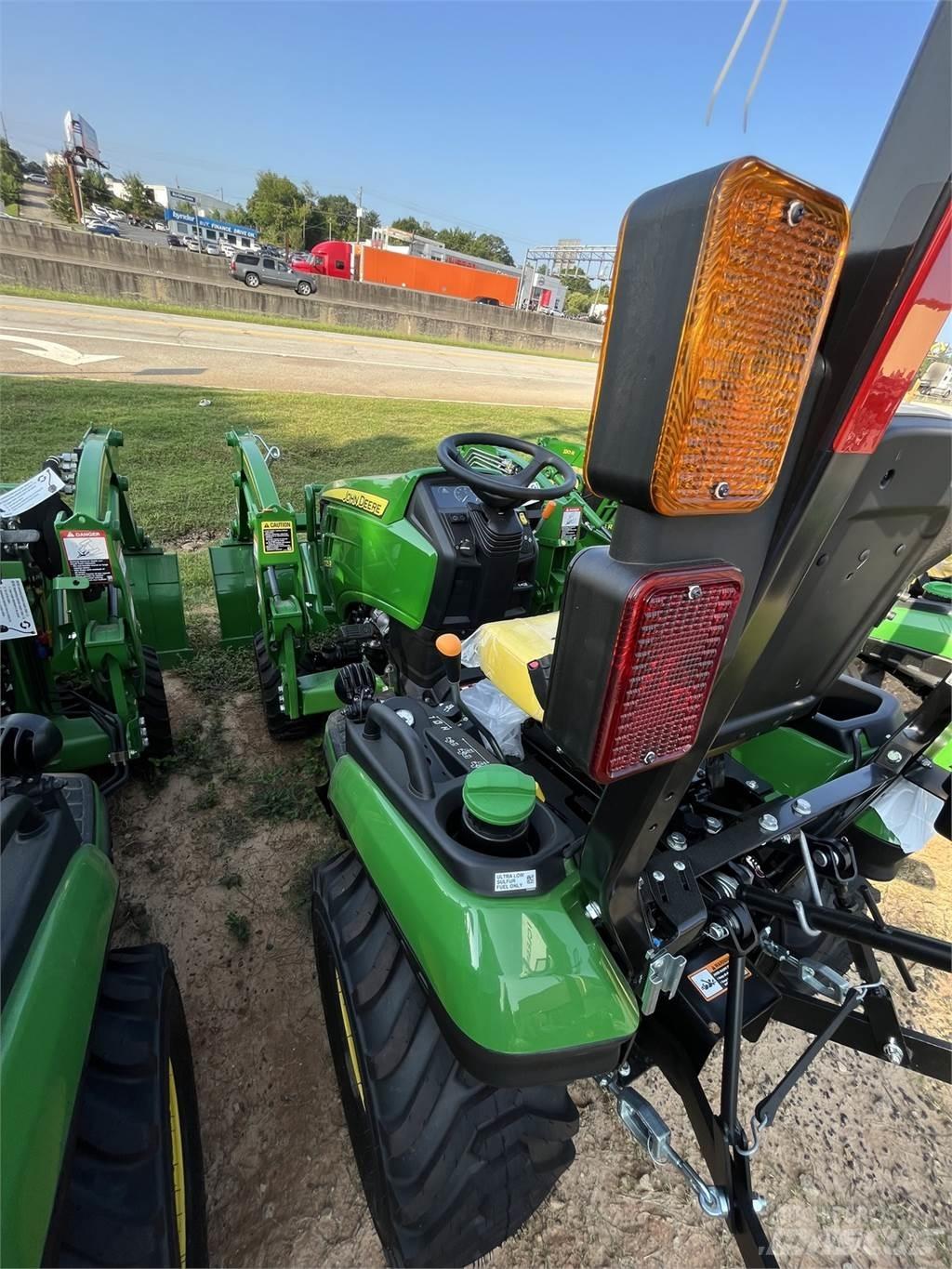 John Deere 1025R Kompakttraktorer