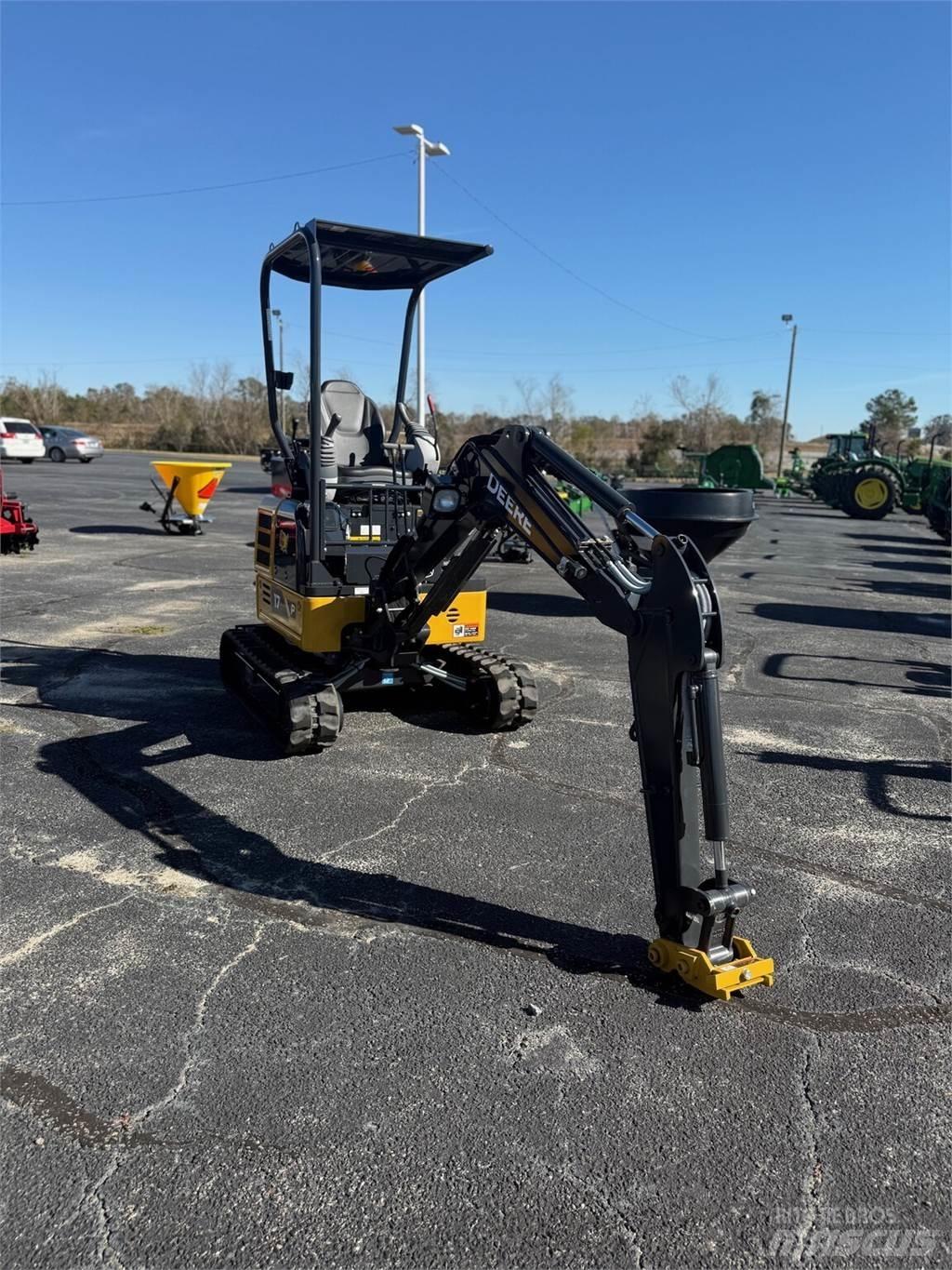 John Deere 17 P Minigrävare < 7t