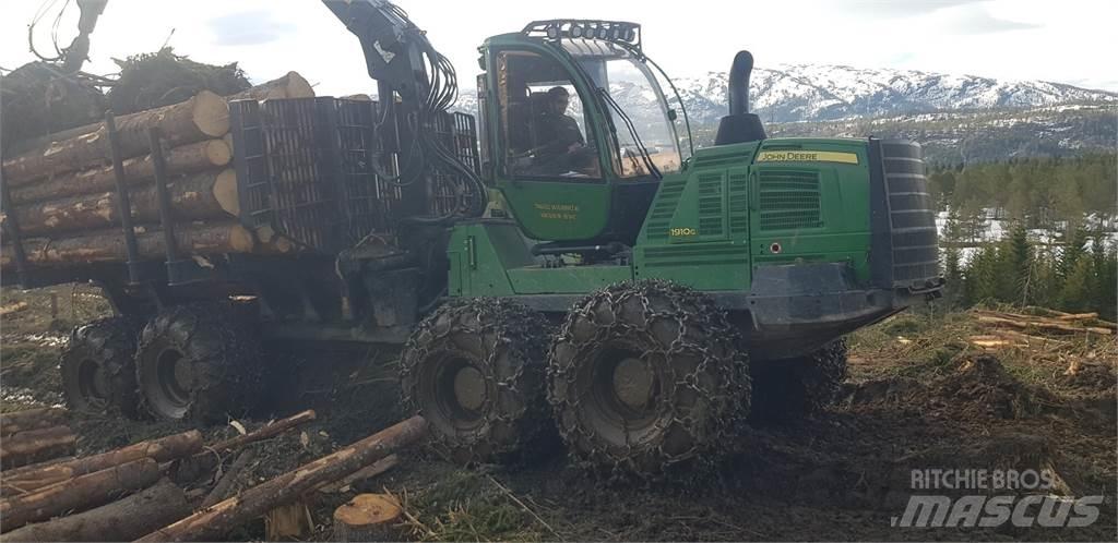 John Deere 1910G Skotare