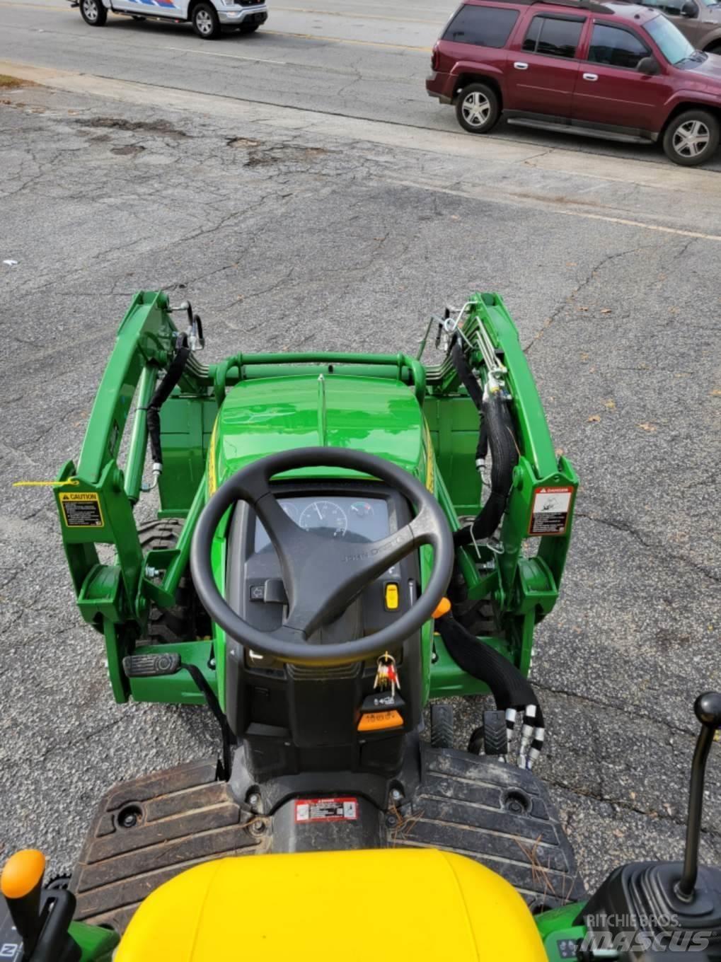 John Deere 2025R Kompakttraktorer