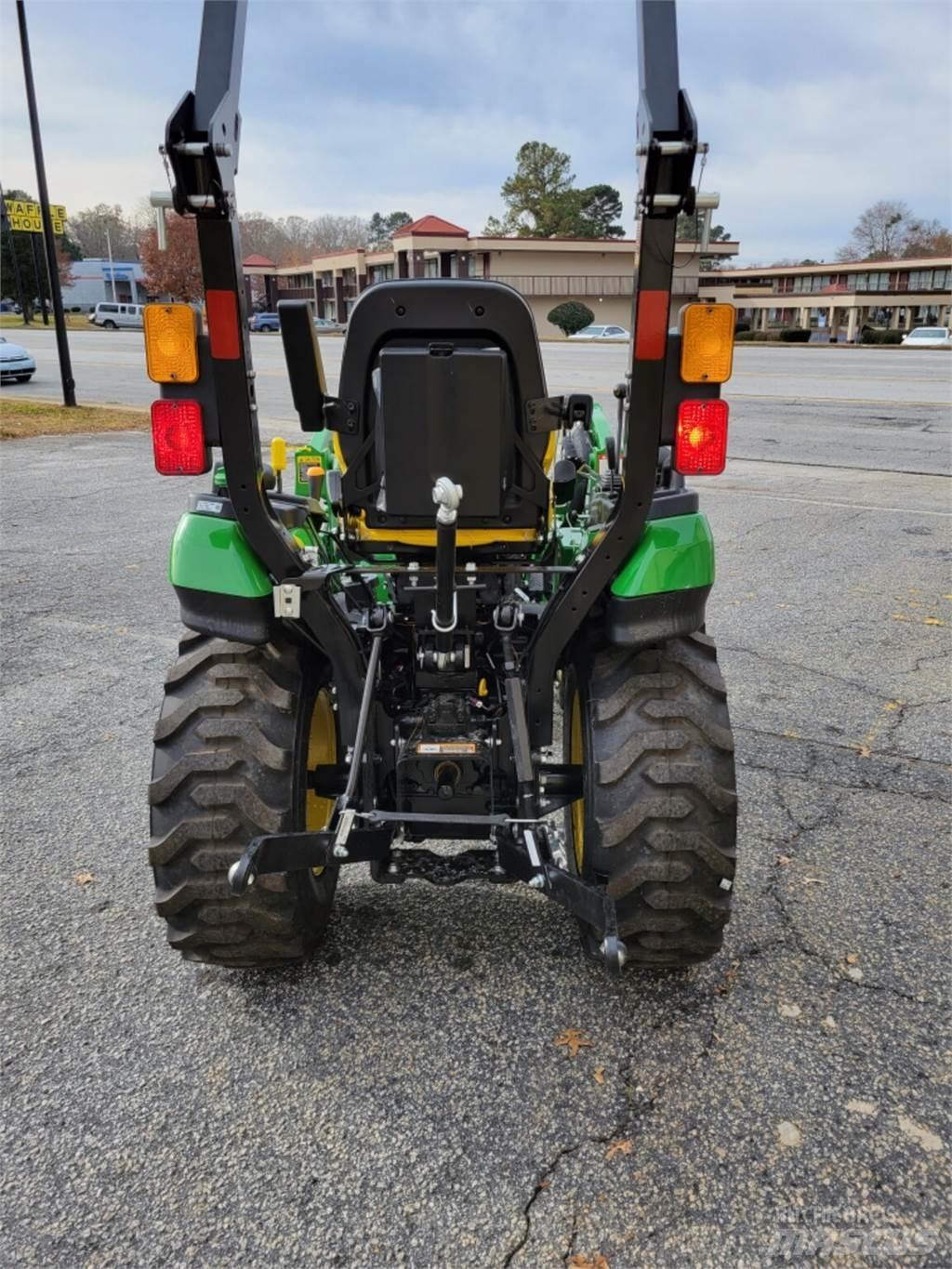 John Deere 2025R Kompakttraktorer