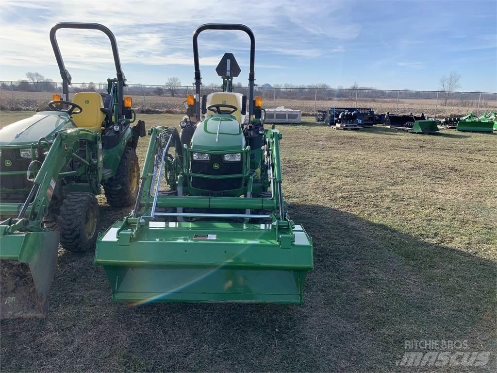 John Deere 2025R Kompakttraktorer