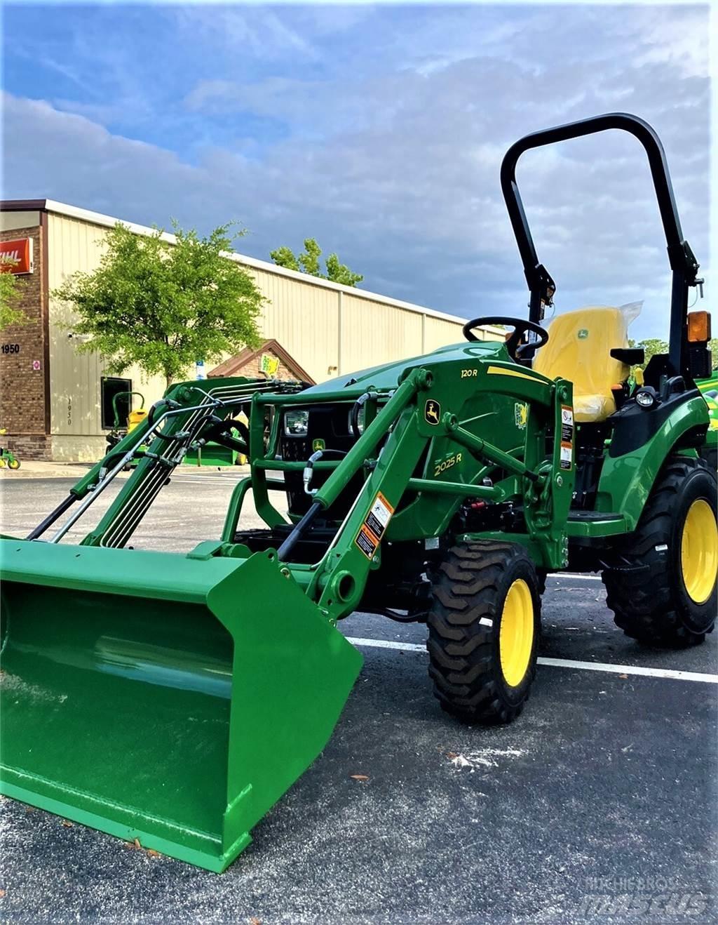 John Deere 2025R Kompakttraktorer