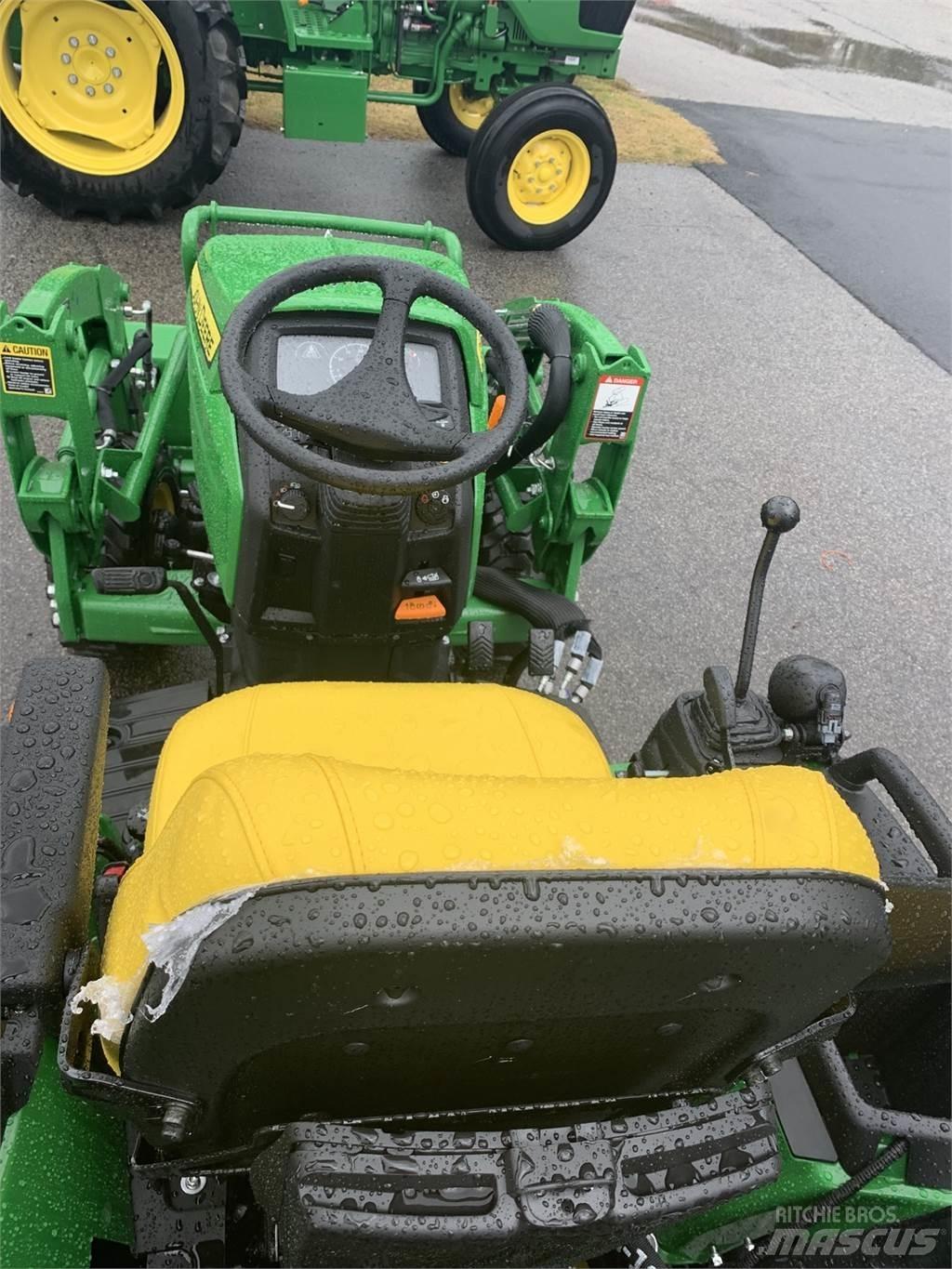 John Deere 2025R Kompakttraktorer
