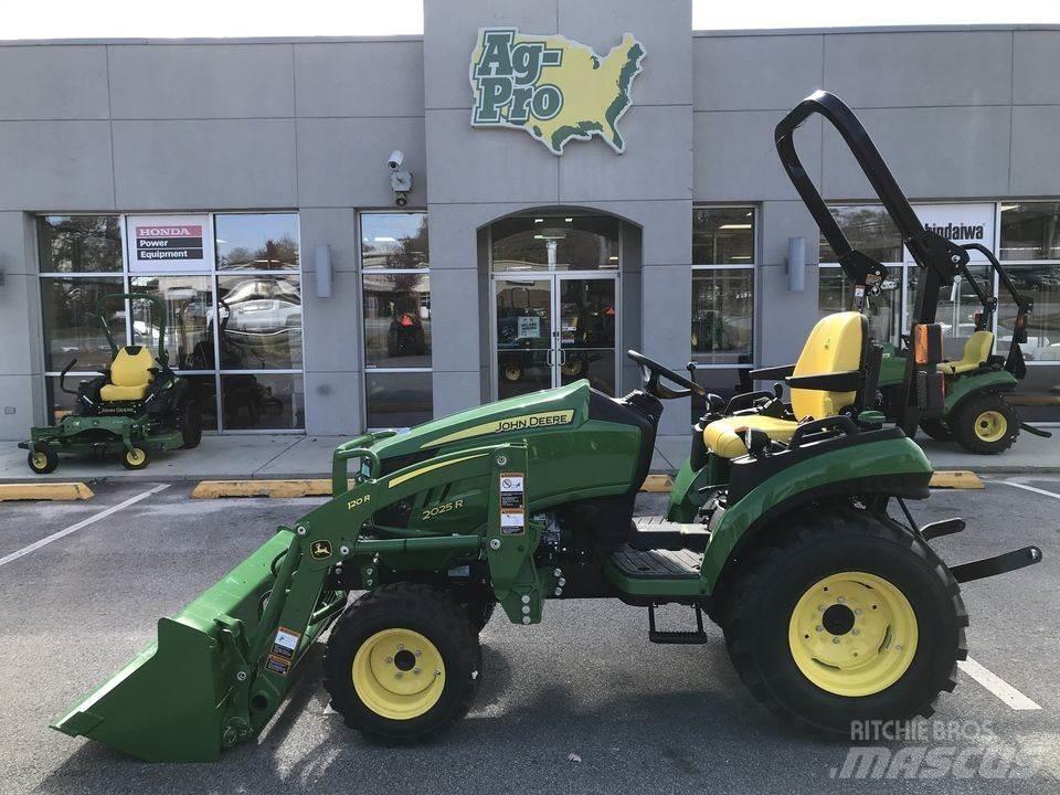 John Deere 2025R Kompakttraktorer