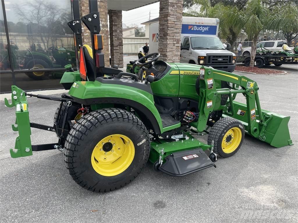 John Deere 2032R Kompakttraktorer