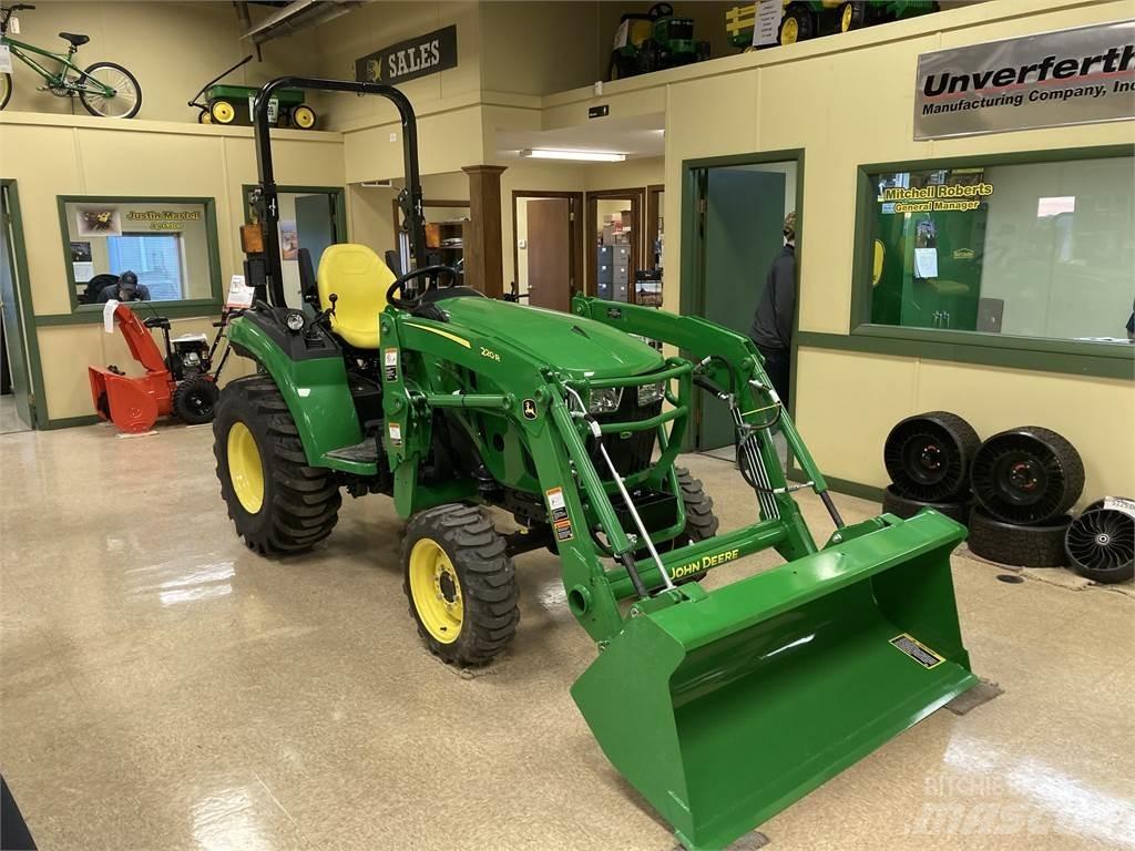 John Deere 2032R Kompakttraktorer