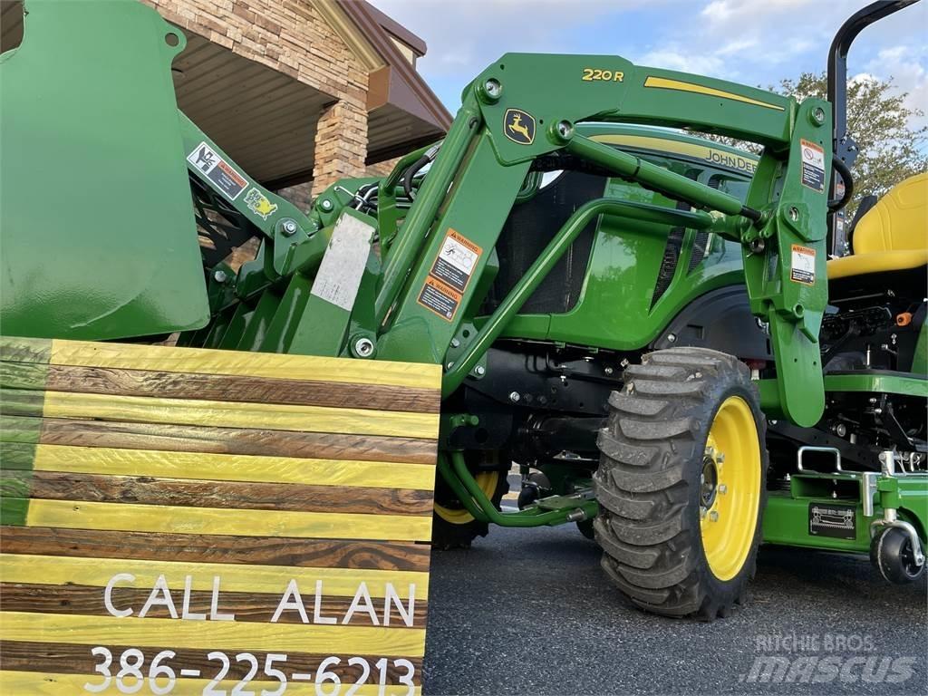John Deere 2032R Kompakttraktorer