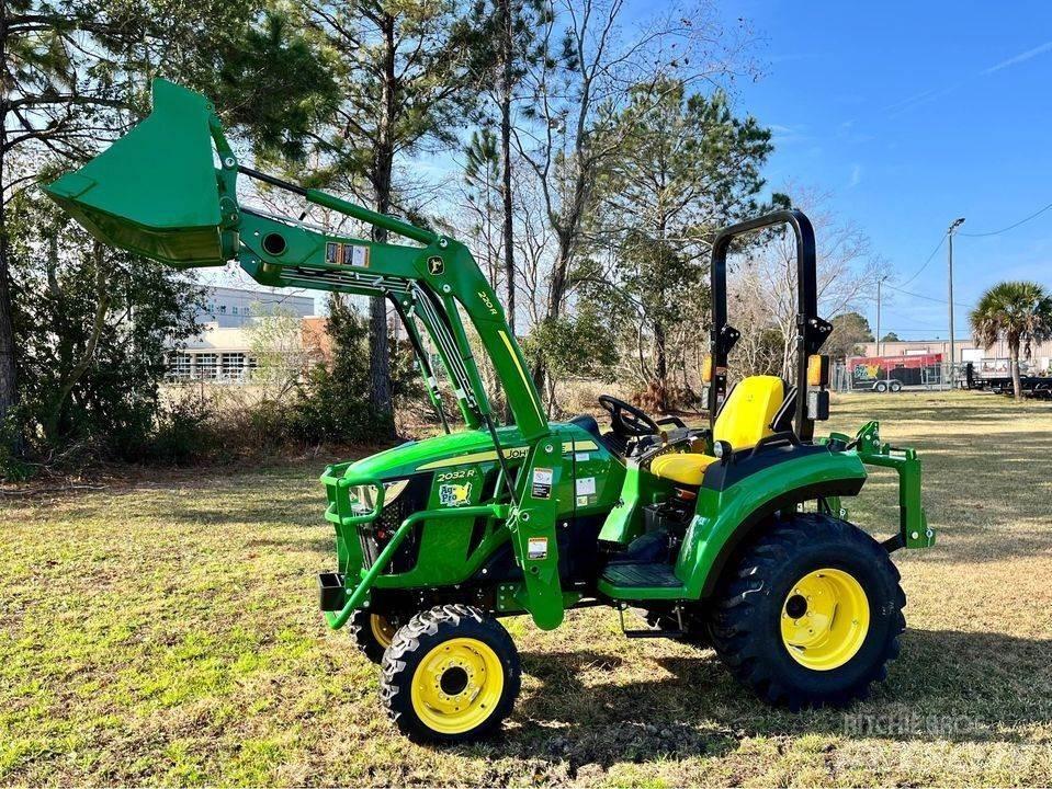John Deere 2032R Kompakttraktorer
