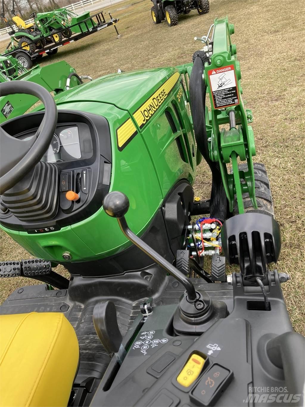 John Deere 2032R Kompakttraktorer