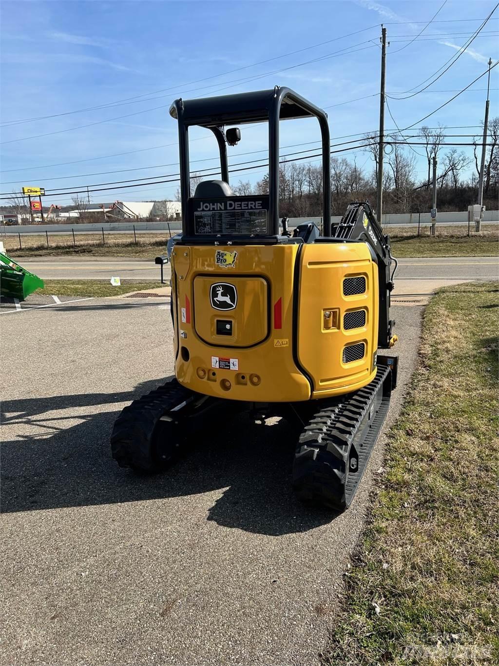 John Deere 30 P Minigrävare < 7t