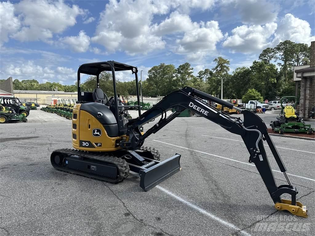 John Deere 30 P Minigrävare < 7t