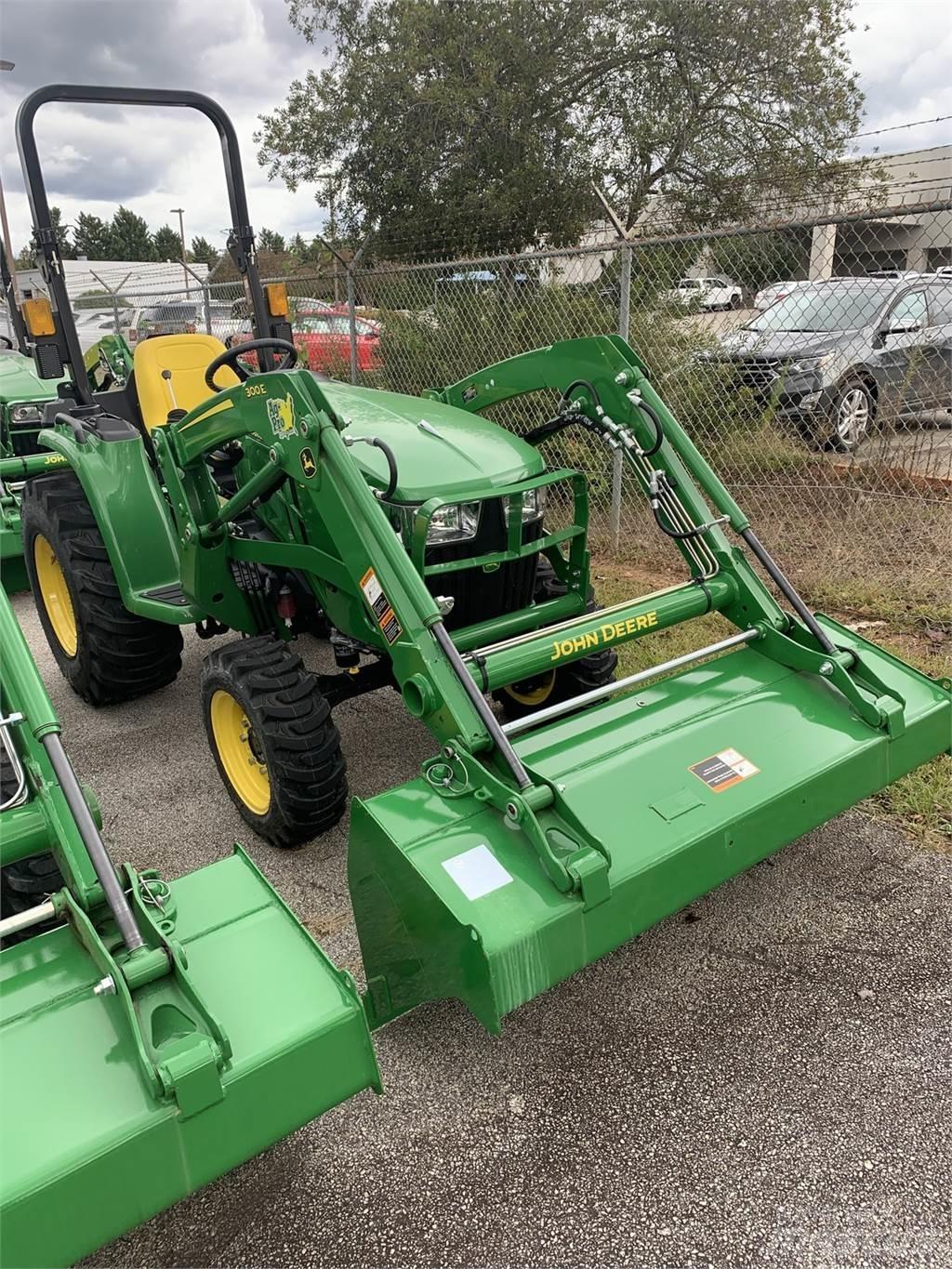 John Deere 3032E Kompakttraktorer