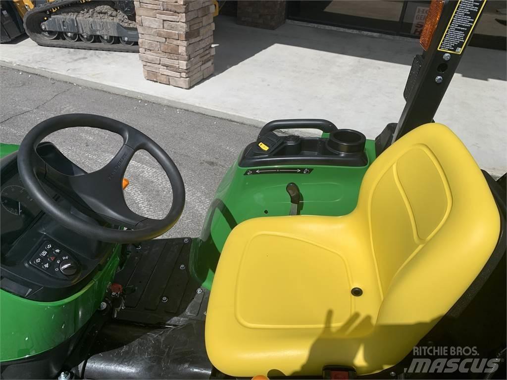 John Deere 3038E Kompakttraktorer