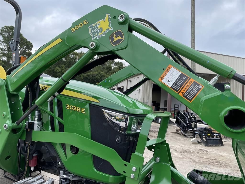 John Deere 3038E Kompakttraktorer