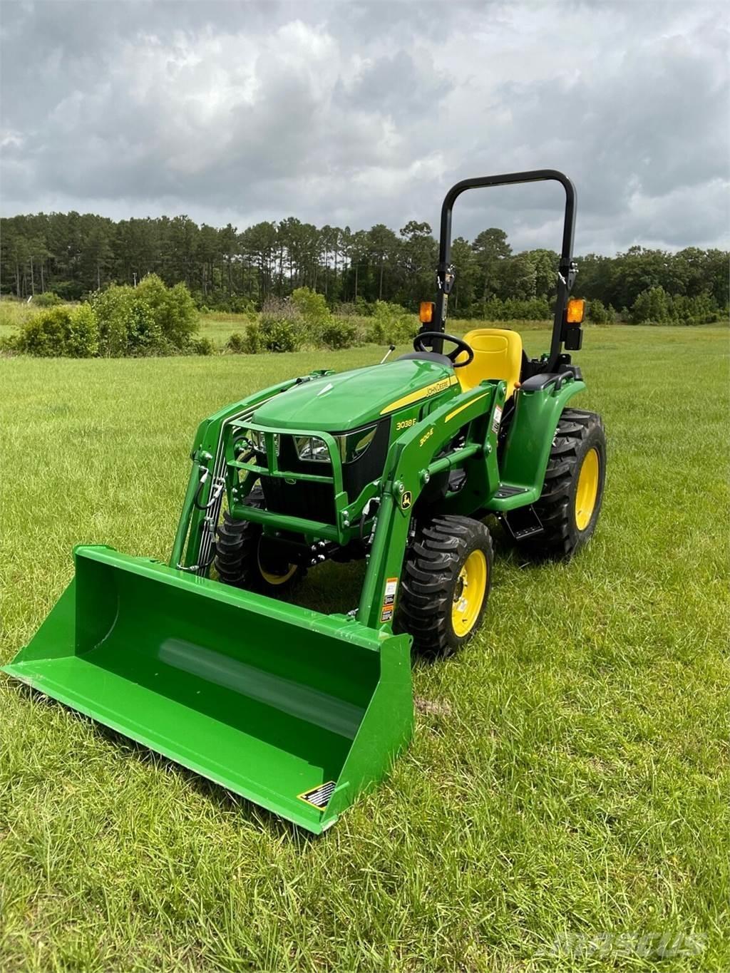 John Deere 3038E Kompakttraktorer