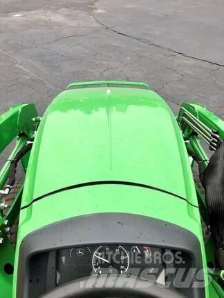 John Deere 3043D Traktorer