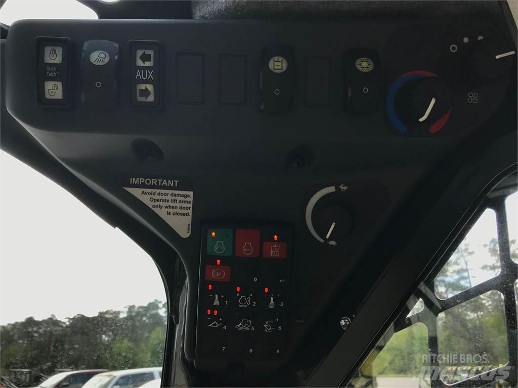 John Deere 331G Minilastare