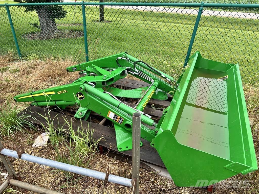 John Deere 400E Traktorer
