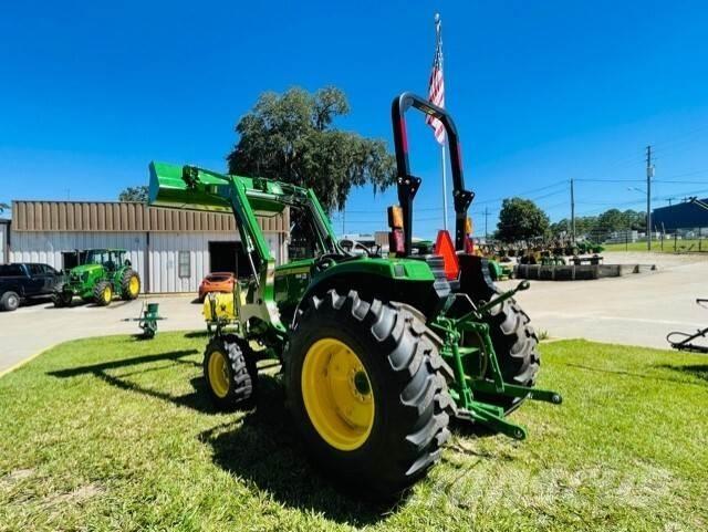 John Deere 4044M Traktorer