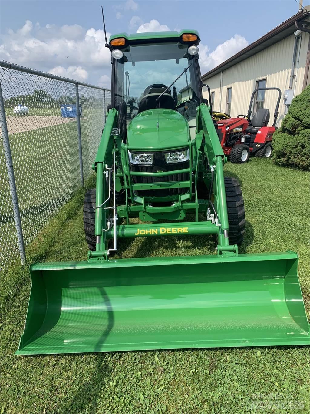 John Deere 4044R Traktorer
