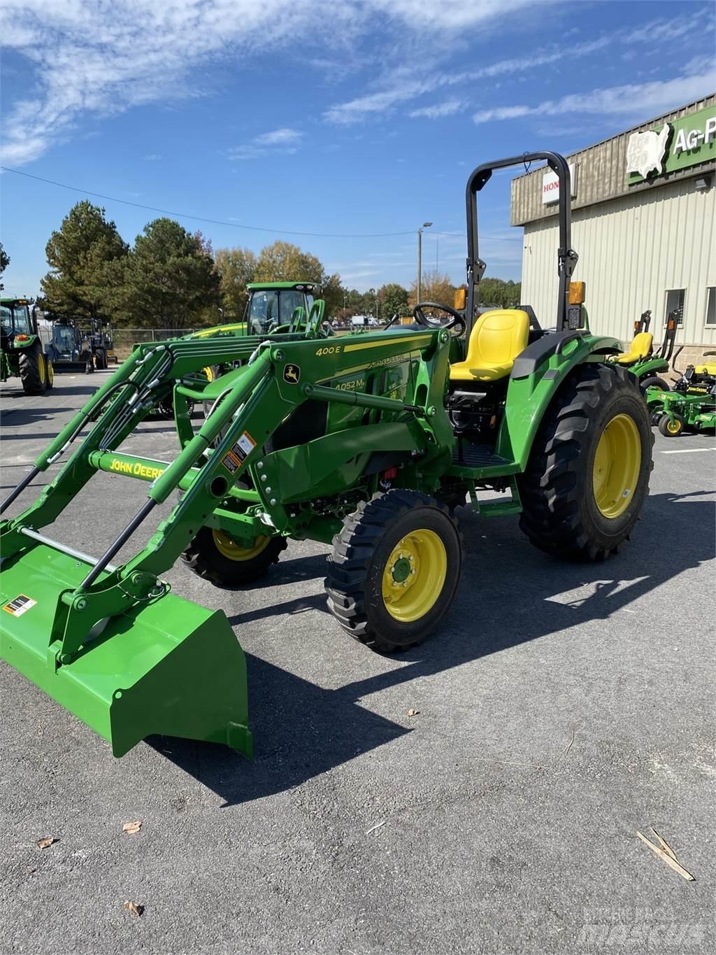 John Deere 4052M Traktorer