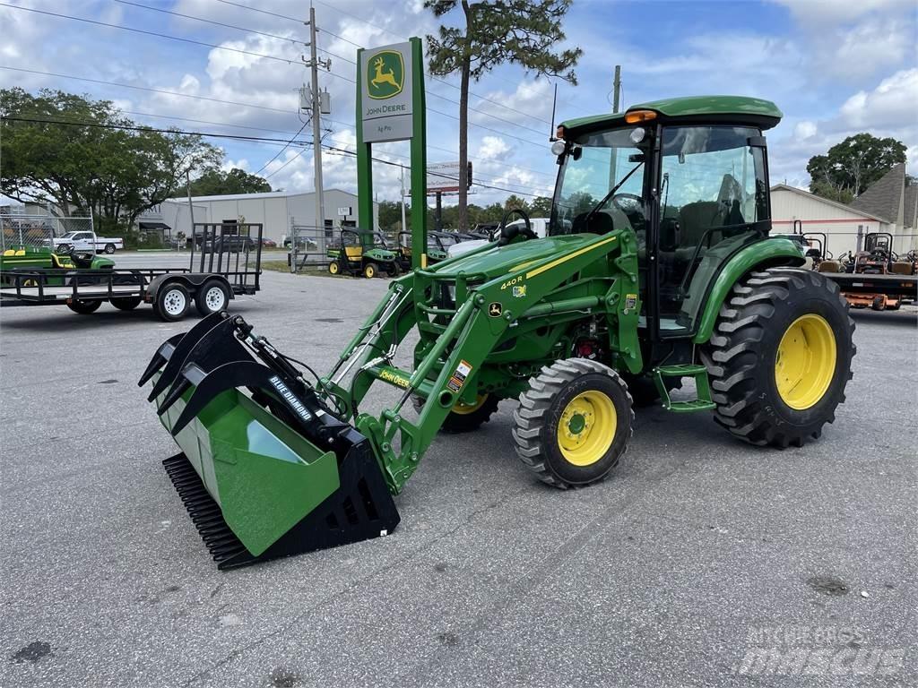 John Deere 4052R Traktorer