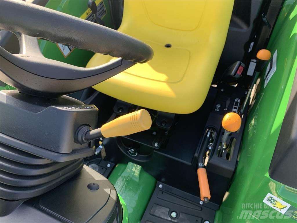 John Deere 4066M Traktorer
