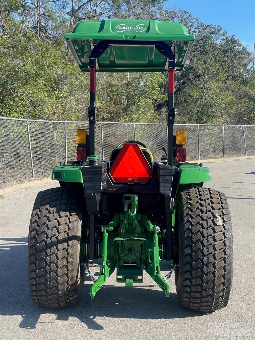 John Deere 4066M Traktorer