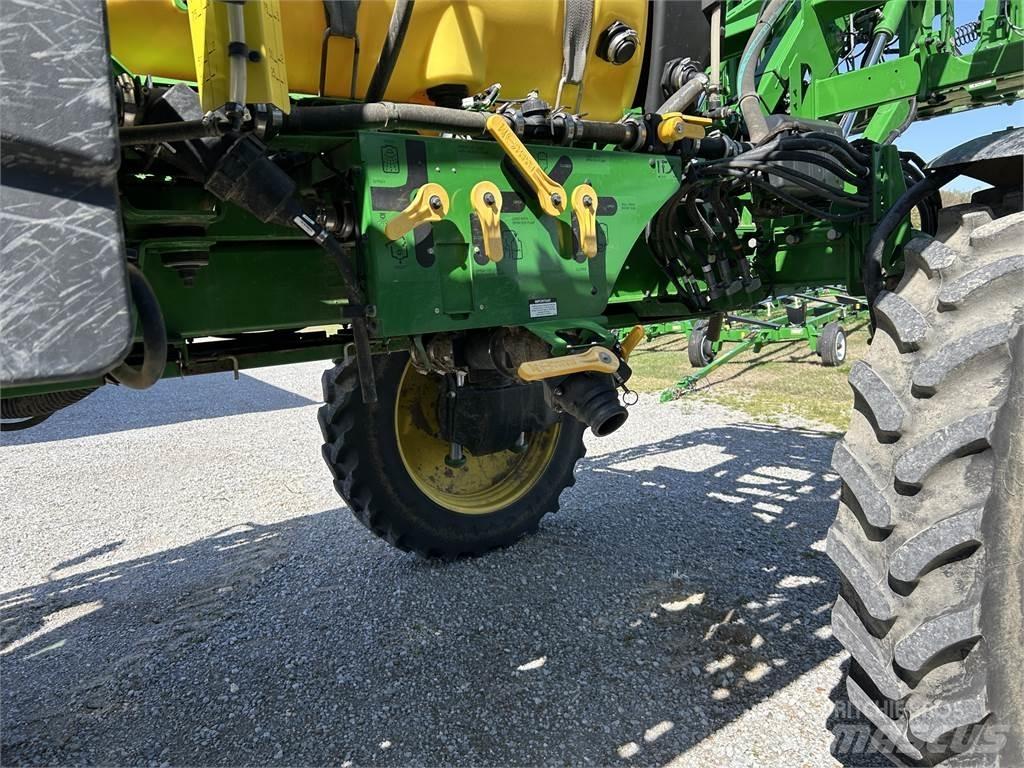 John Deere 408R Dragna sprutor
