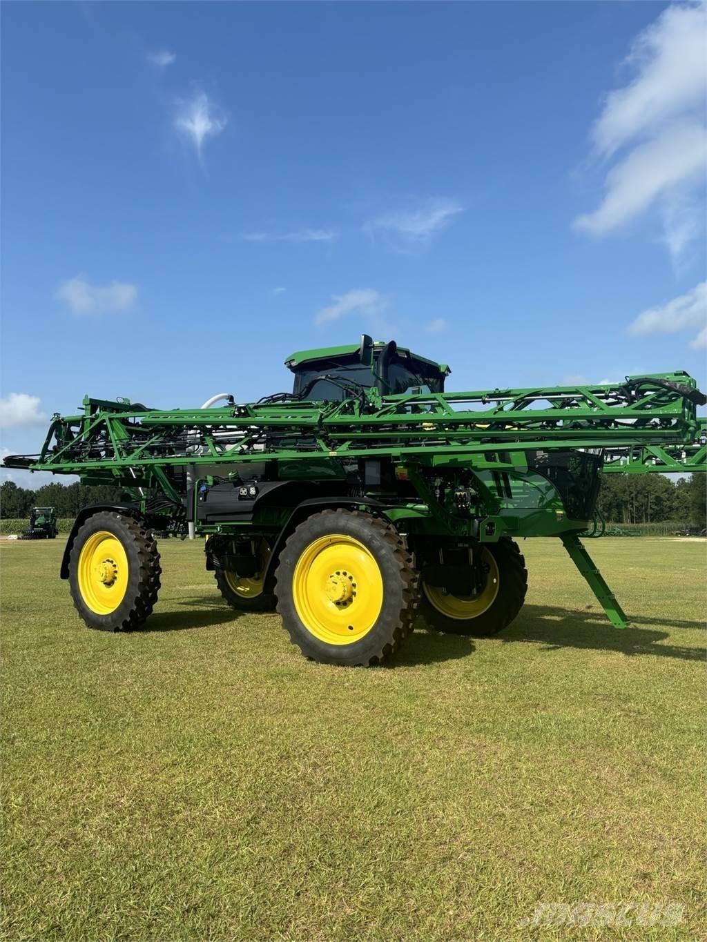 John Deere 410R Dragna sprutor