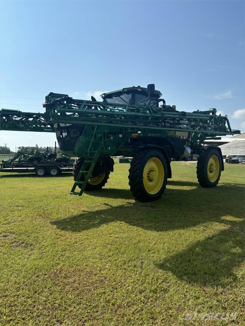 John Deere 410R Dragna sprutor