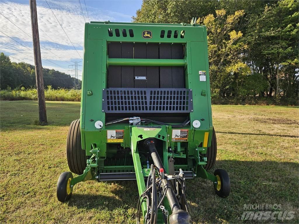 John Deere 451M Rundbalspressar