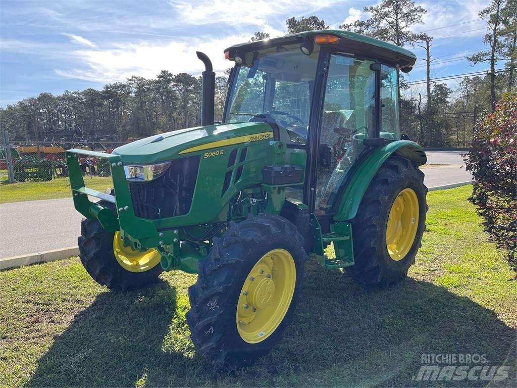 John Deere 5060E Traktorer