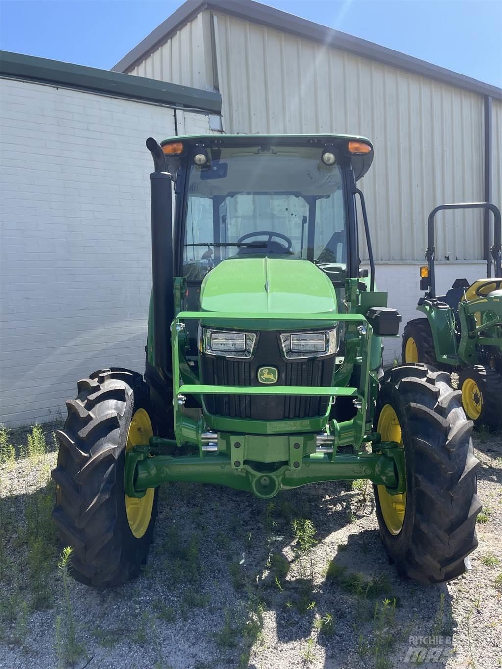 John Deere 5067E Traktorer