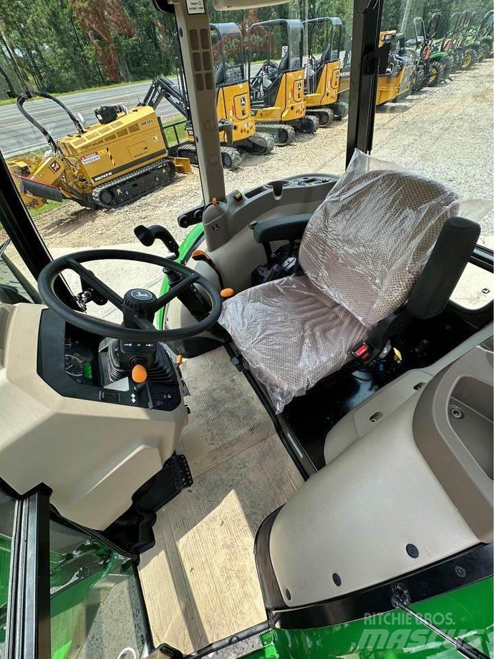 John Deere 5067E Traktorer
