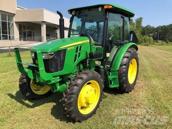John Deere 5075E Traktorer