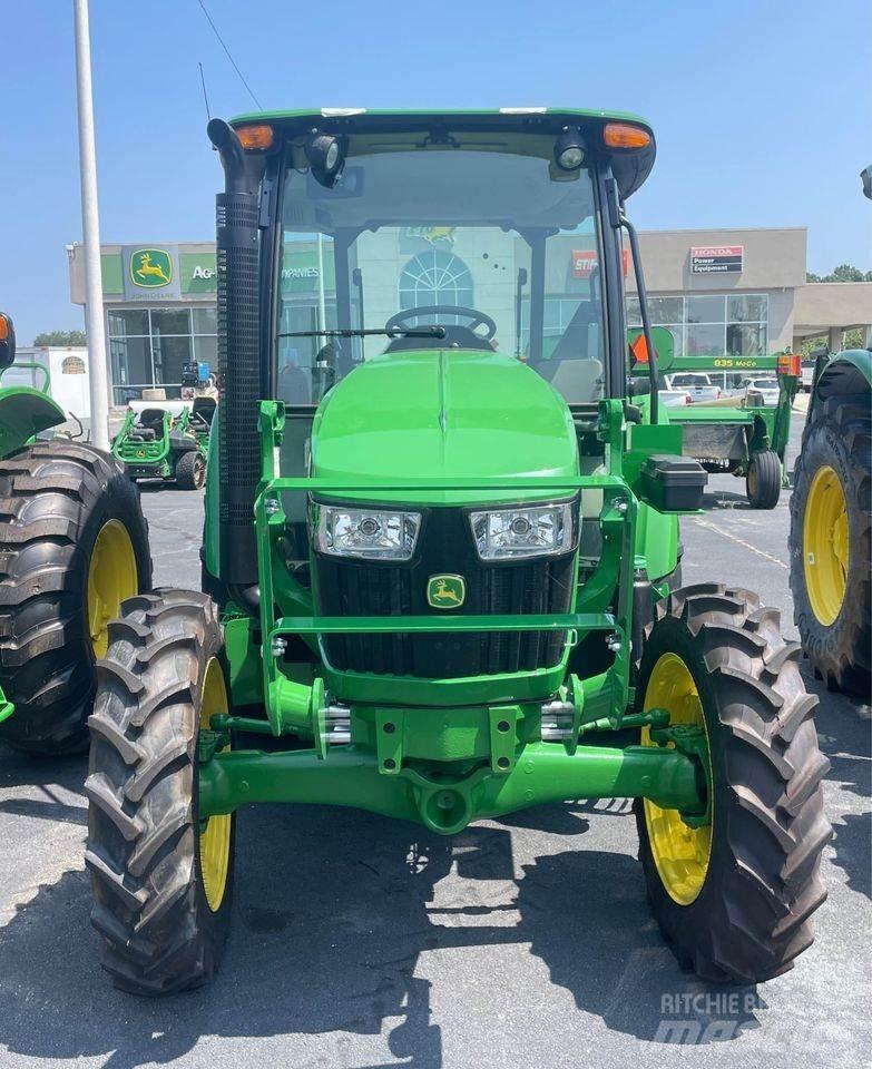 John Deere 5075E Traktorer