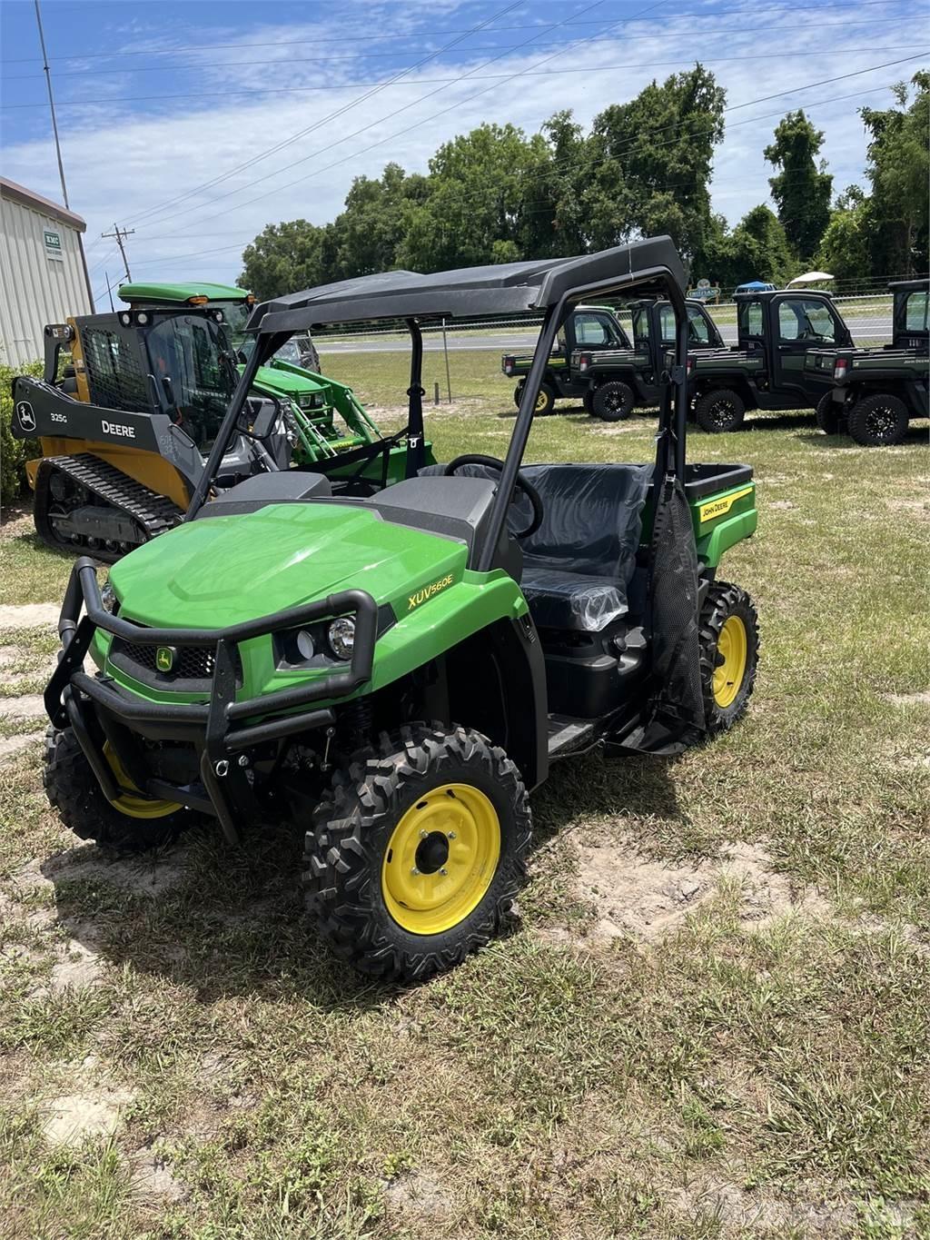 John Deere 560E Redskapsbärare
