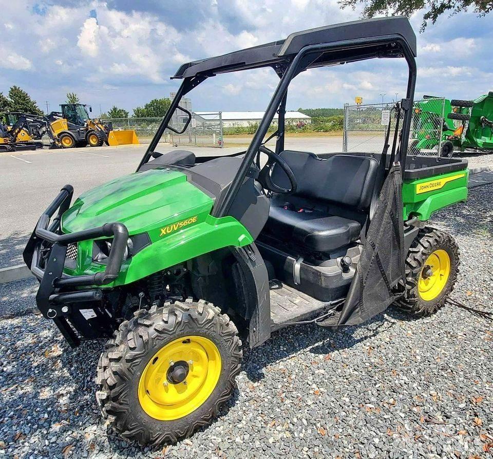 John Deere 560E Redskapsbärare