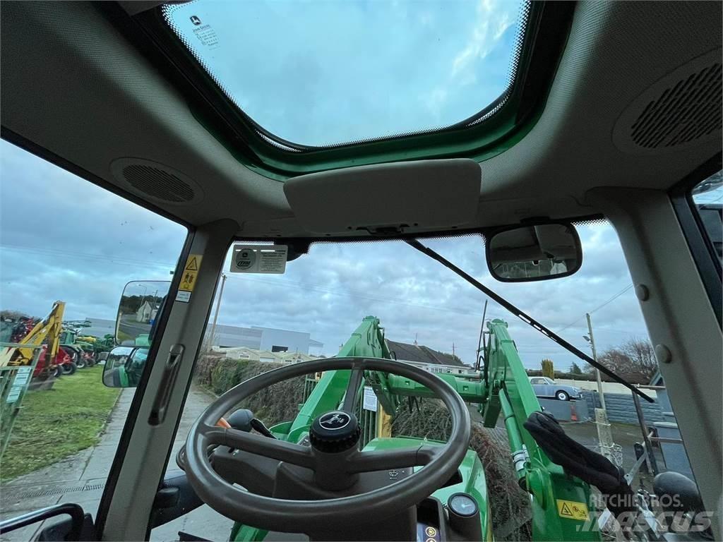John Deere 6110M Traktorer