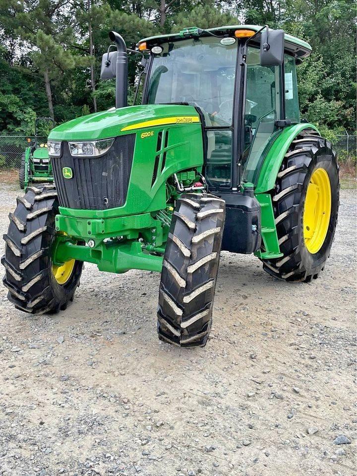 John Deere 6120E Traktorer