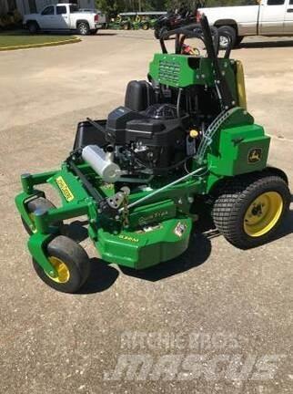 John Deere 636M Åkgräsklippare