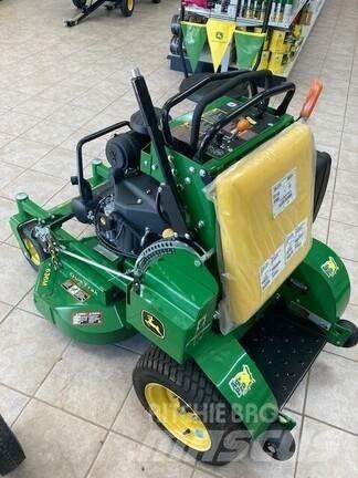 John Deere 636M Åkgräsklippare