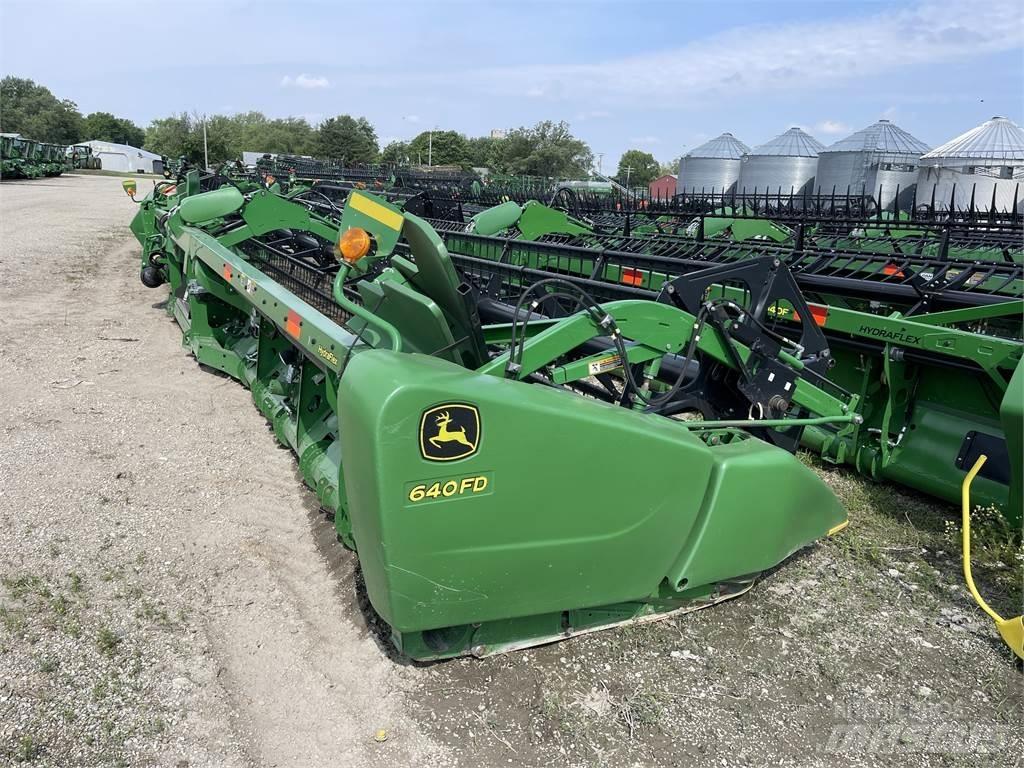 John Deere 640FD Trösktillbehör
