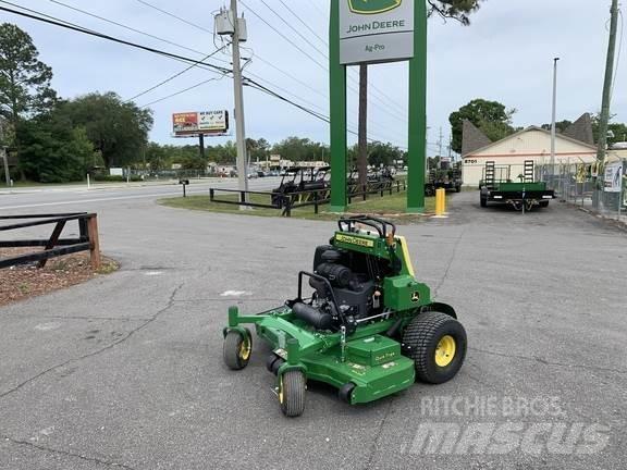 John Deere 652R Åkgräsklippare