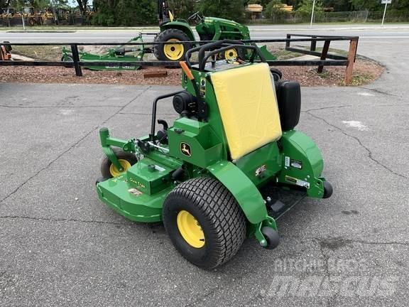 John Deere 652R Åkgräsklippare