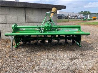 John Deere 665 Såbäddsharvar och rototillers