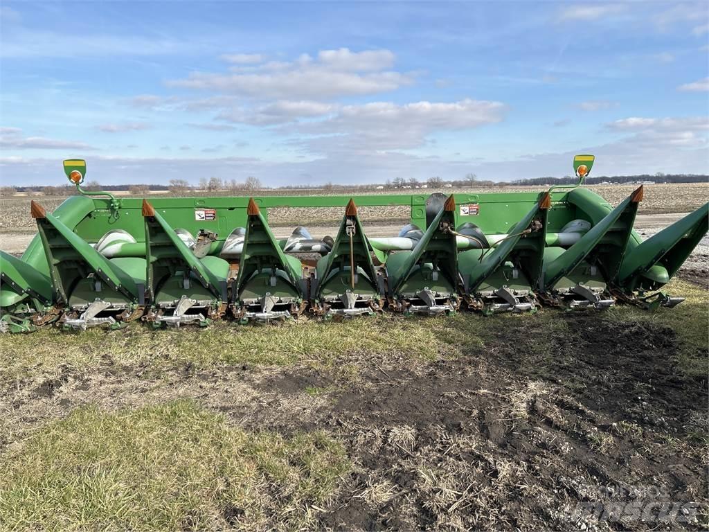 John Deere 708C Trösktillbehör