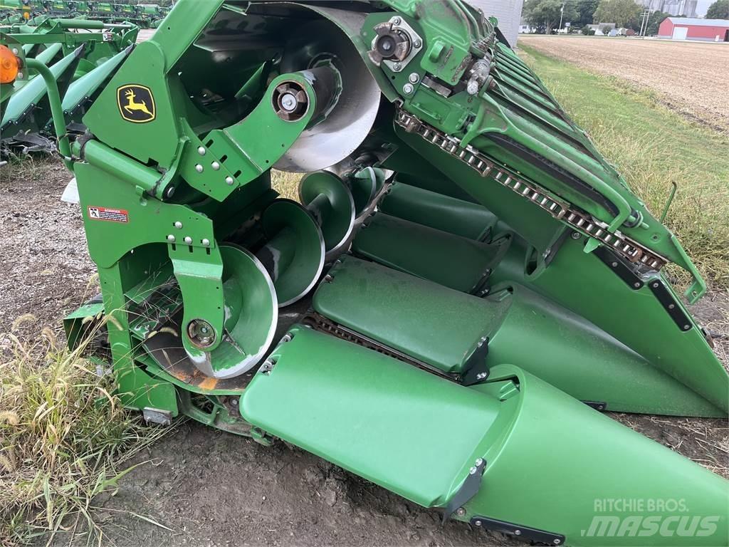 John Deere 712FC Trösktillbehör